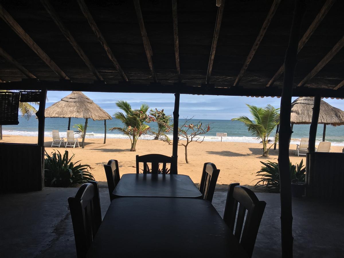The Akwidaa Inn Exterior photo